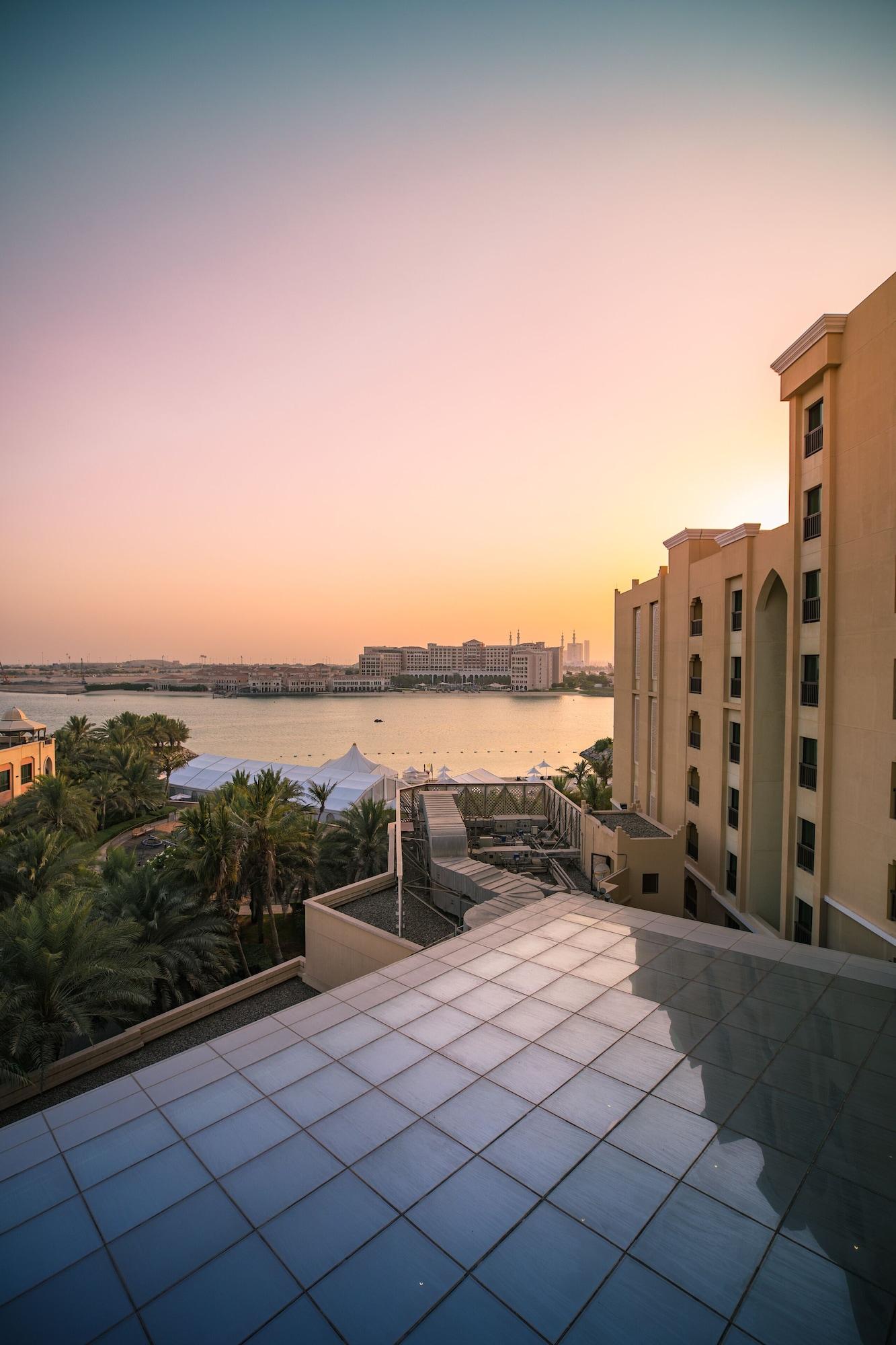 Traders Hotel, Abu Dhabi Exteriör bild